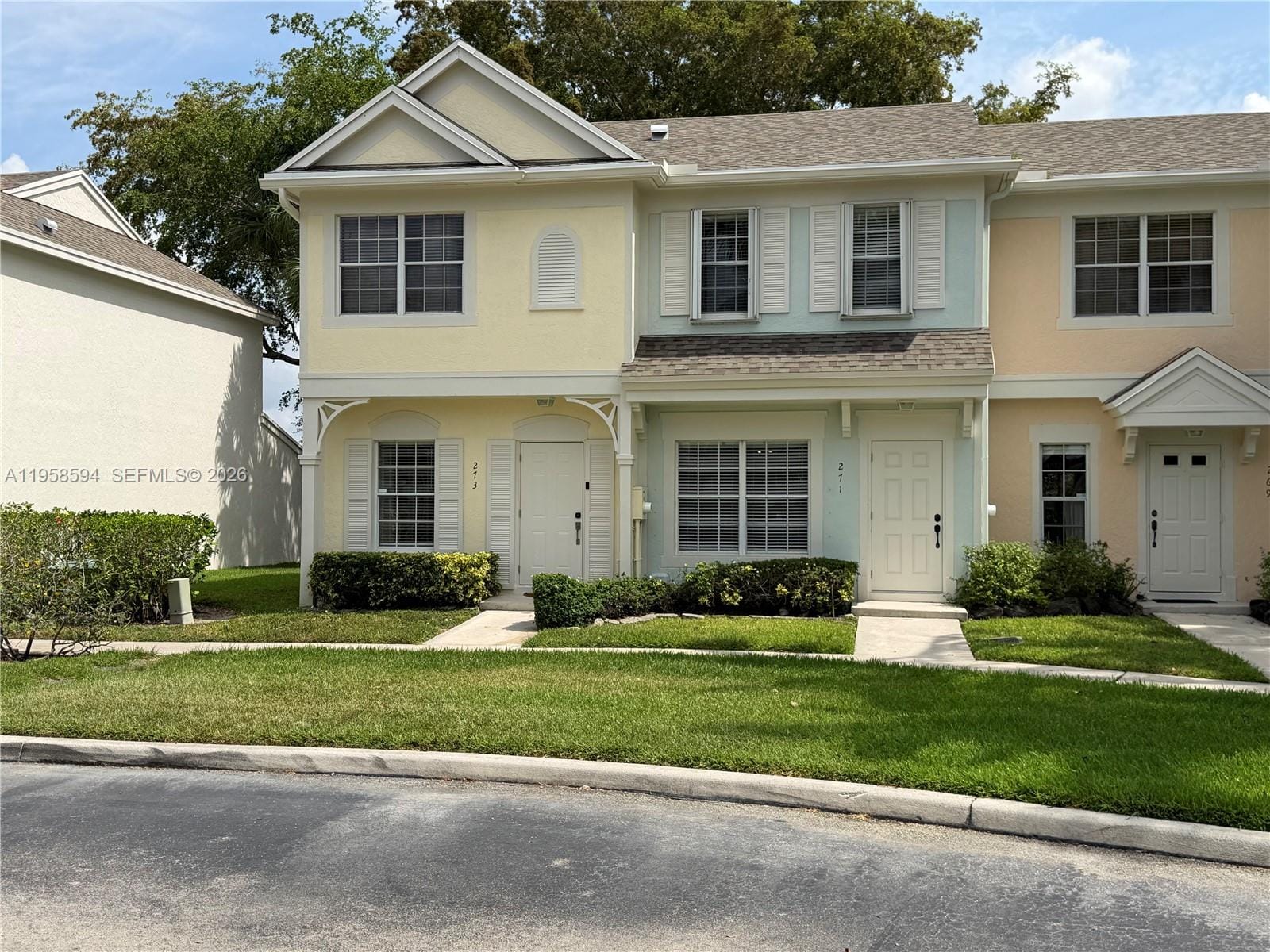 271 Duval Court — photo 2