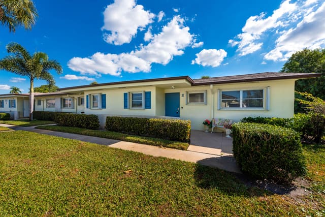 2824 E Crosley Drive E H, West Palm Beach, FL 33415