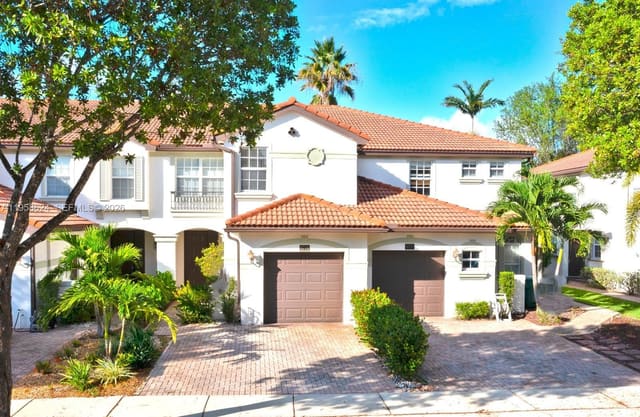 9719 Darlington Place, sold in Darlington Park, Cooper City, FL