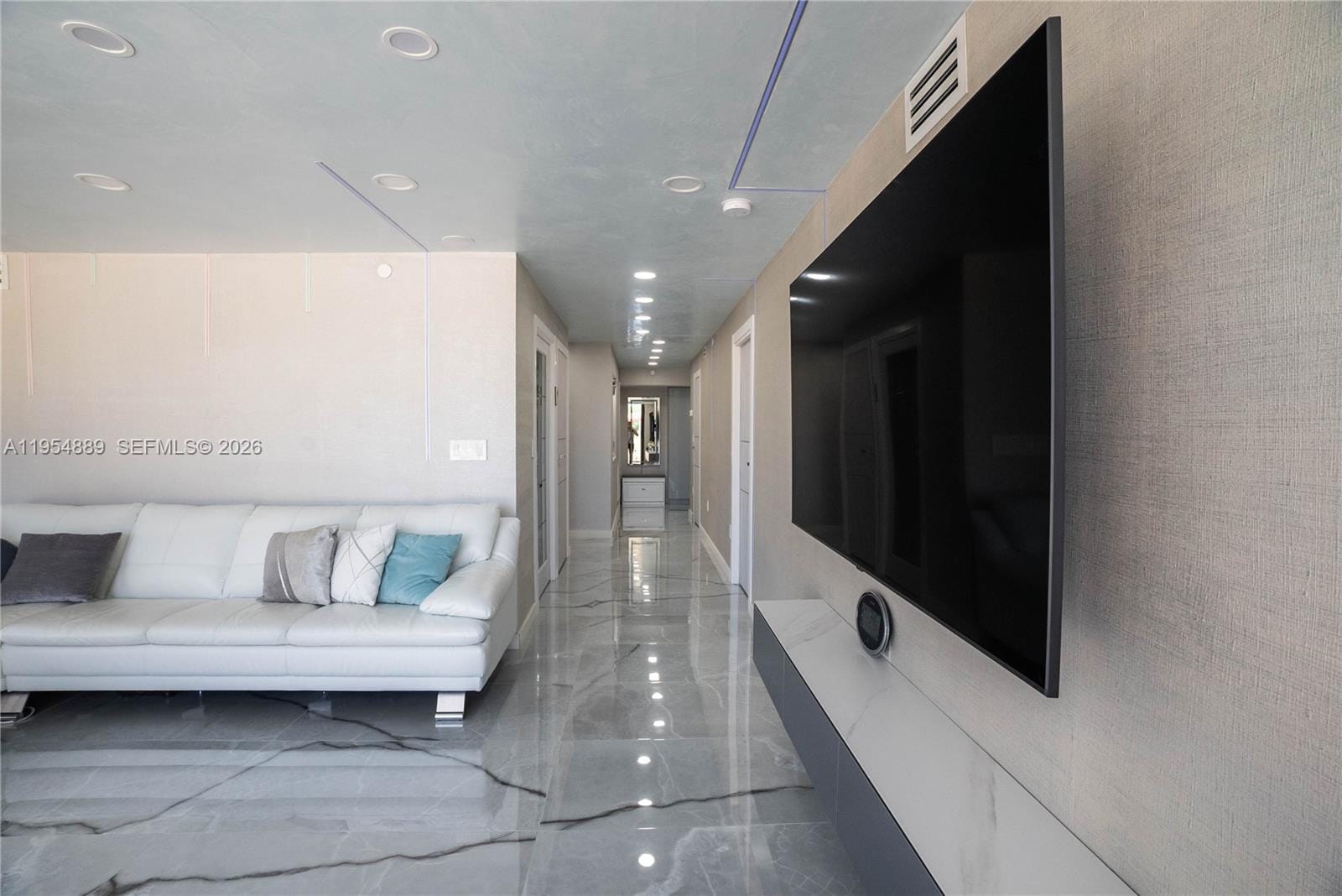 210 174th Street 309, Sunny Isles Beach, FL 33160 photo 23