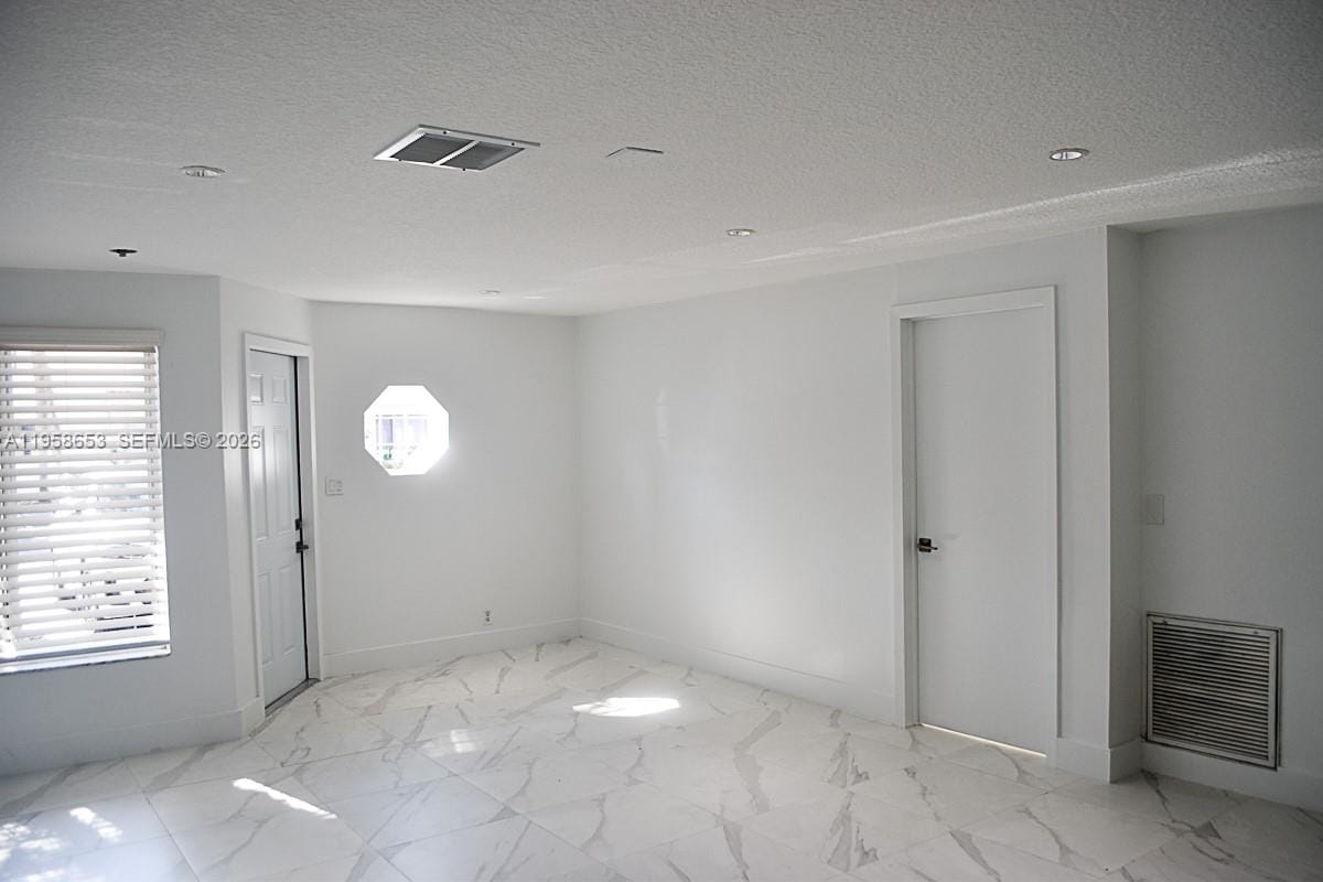 9763 NW 37th Street — photo 4