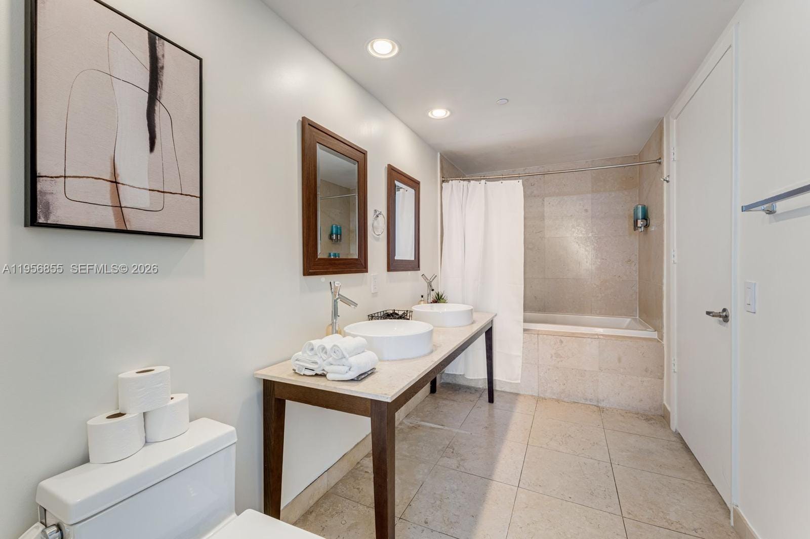 485 Brickell Avenue 4706 — photo 8