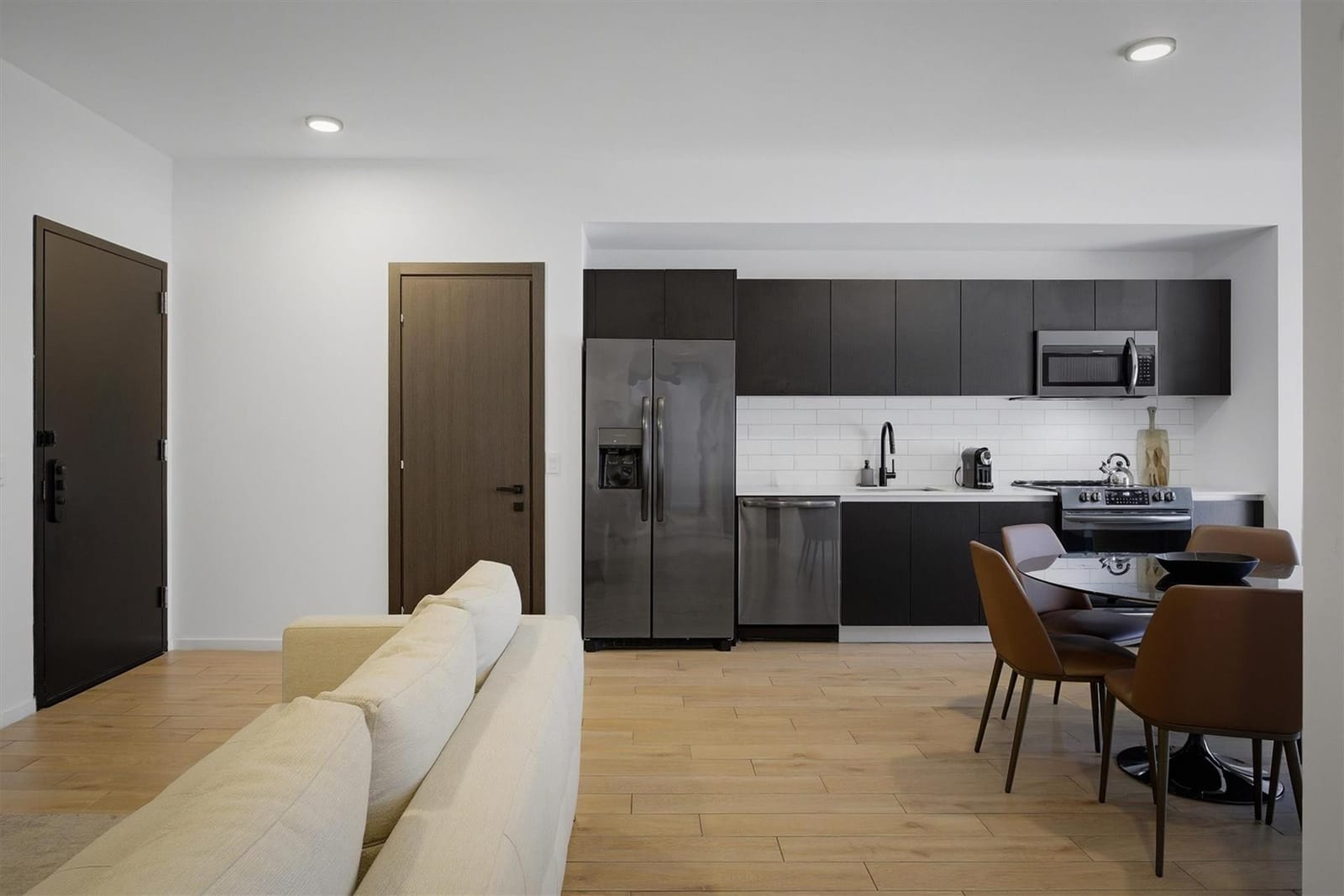398 NE 5th Street 2017 — photo 8