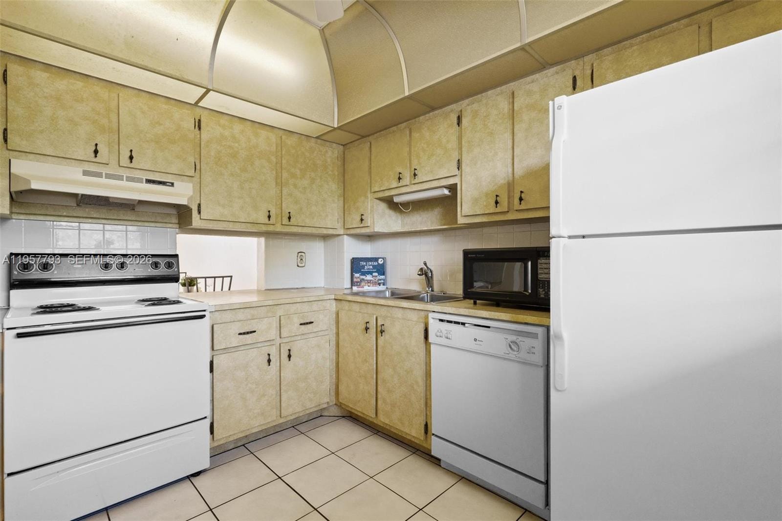 200 Ashbury Road 205, Hollywood, FL 33024 photo 15