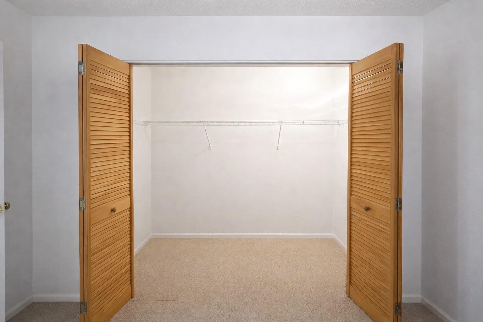 1294 White Pine Drive 1294 — photo 12