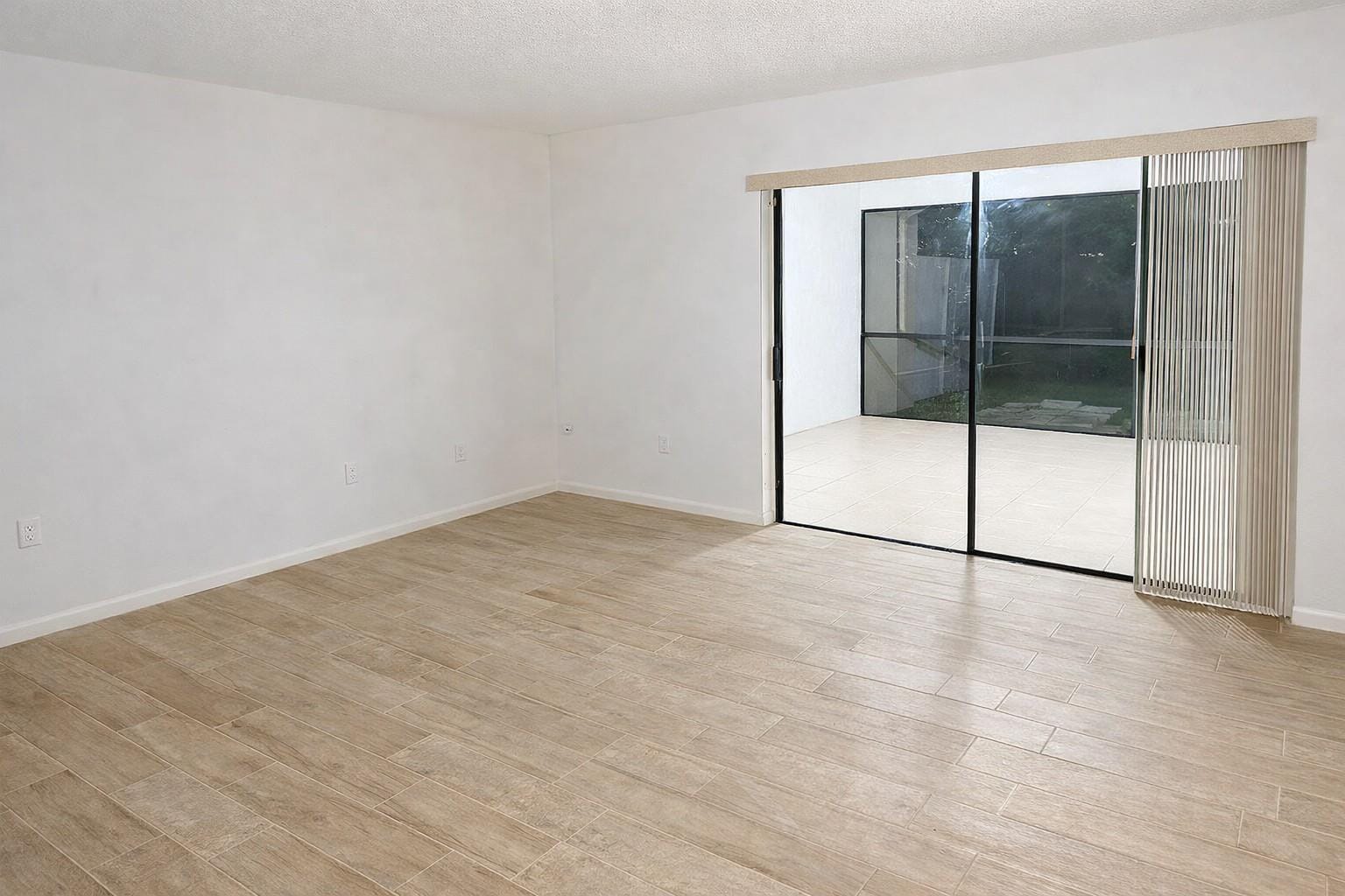 1294 White Pine Drive 1294 — photo 4
