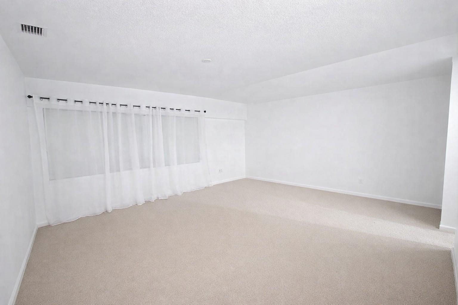 1294 White Pine Drive 1294 — photo 8