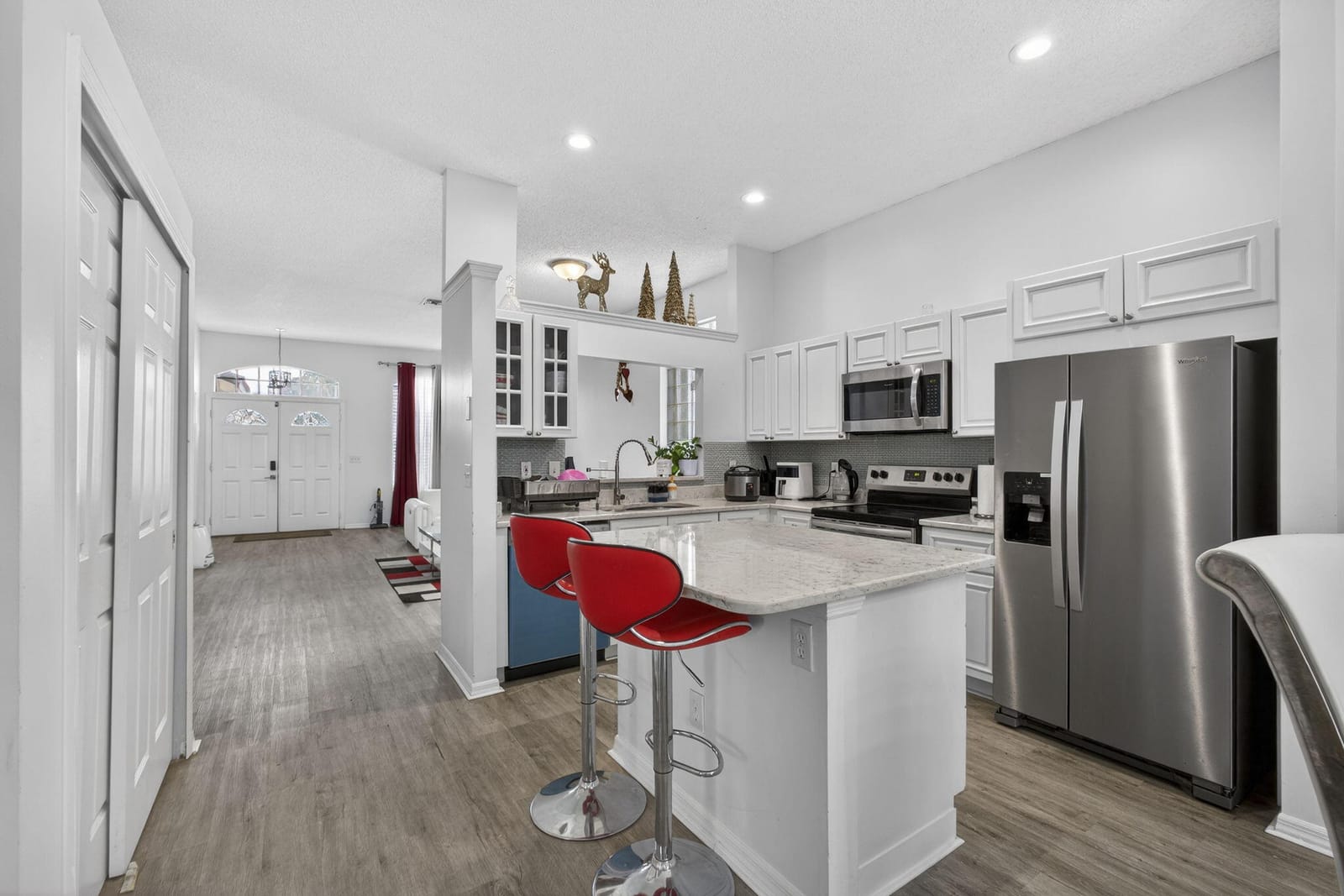 765 Lake Wellington Drive — photo 12