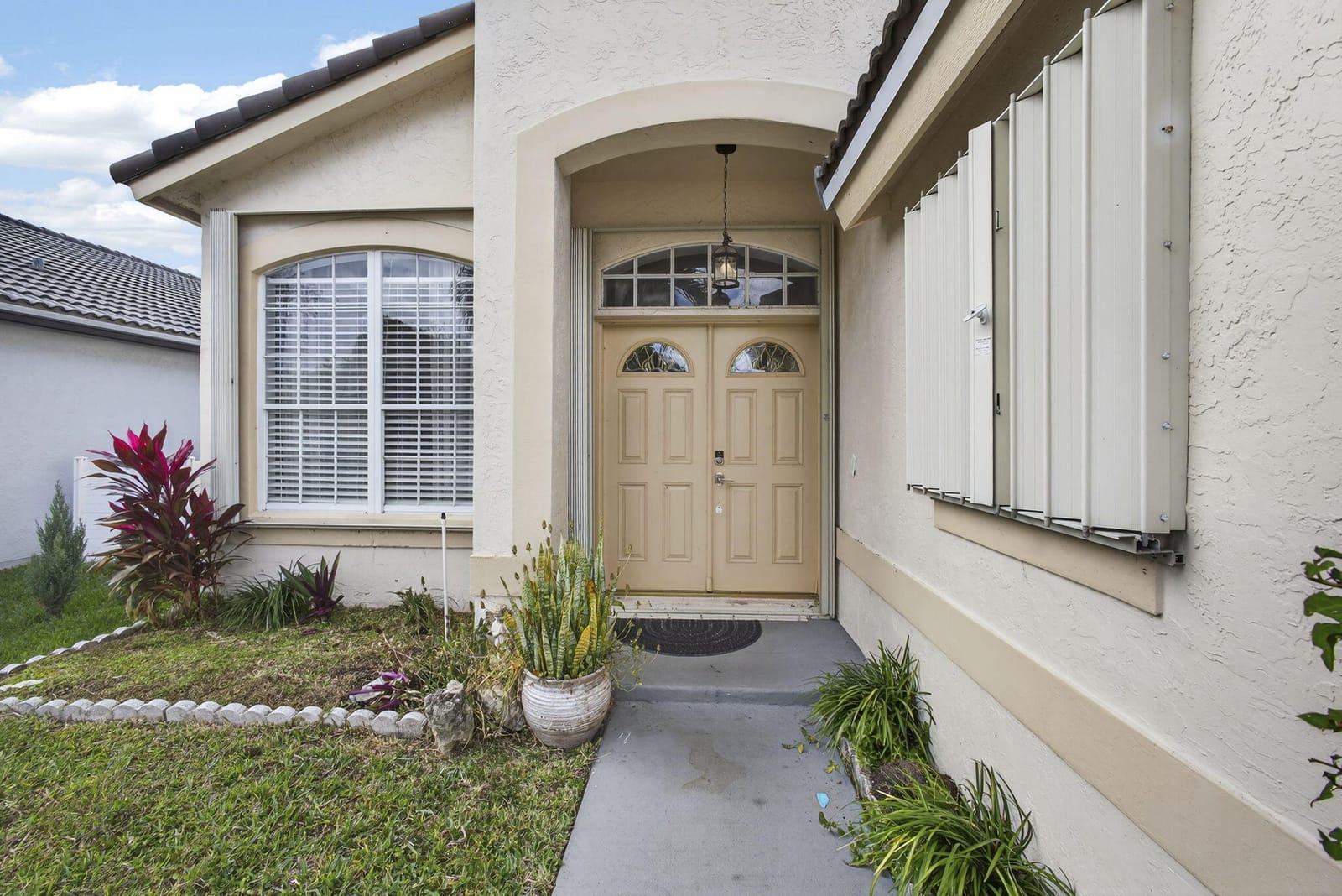 765 Lake Wellington Drive — photo 4