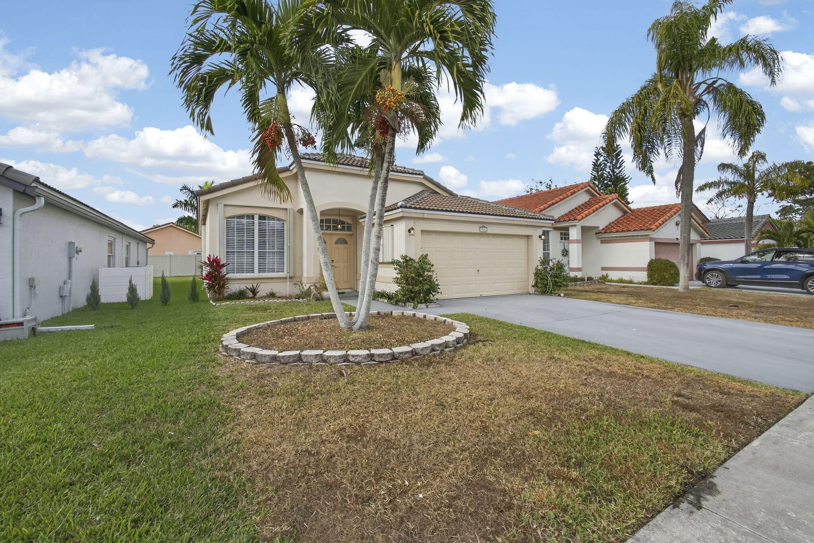 765 Lake Wellington Drive — photo 5