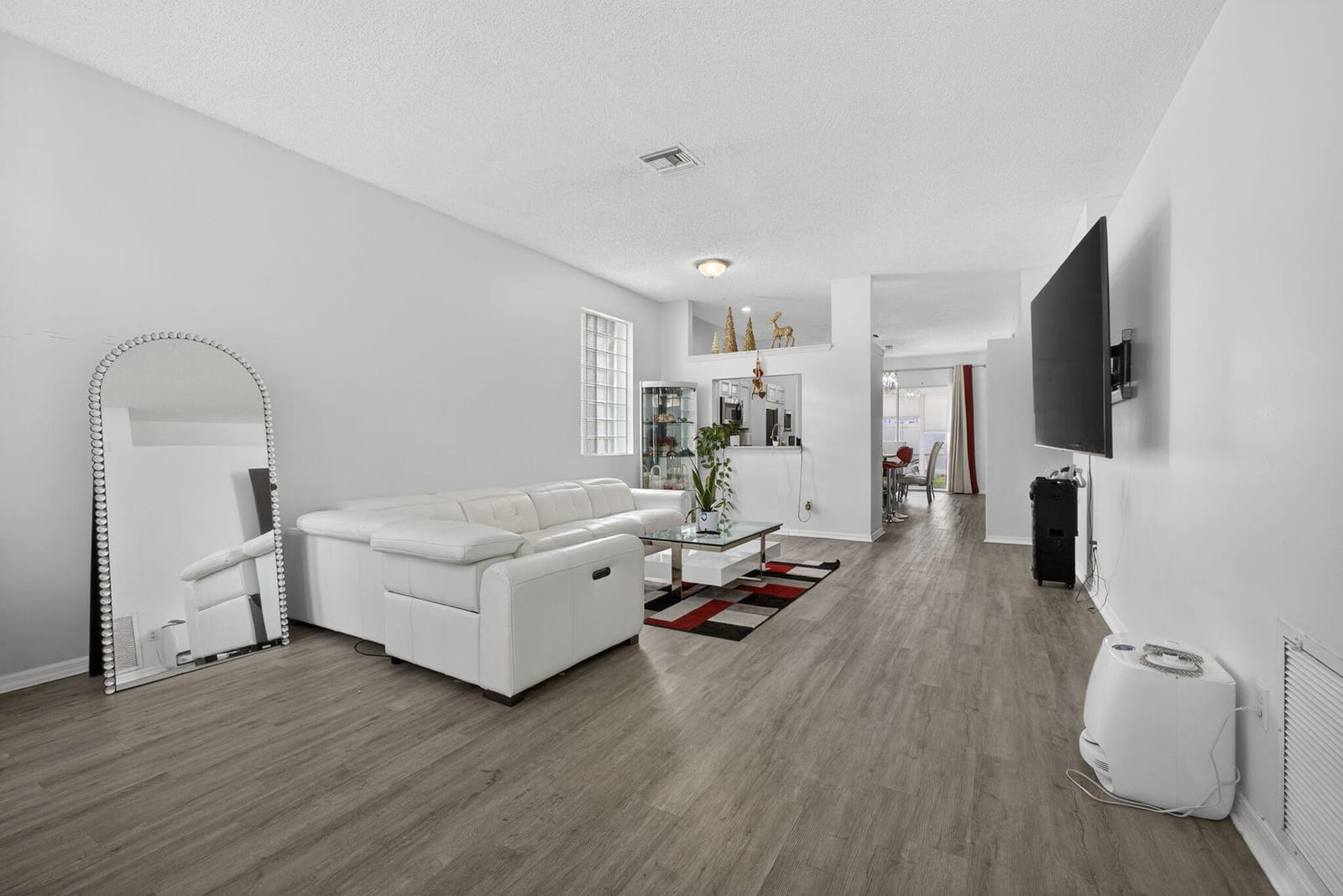 765 Lake Wellington Drive — photo 6