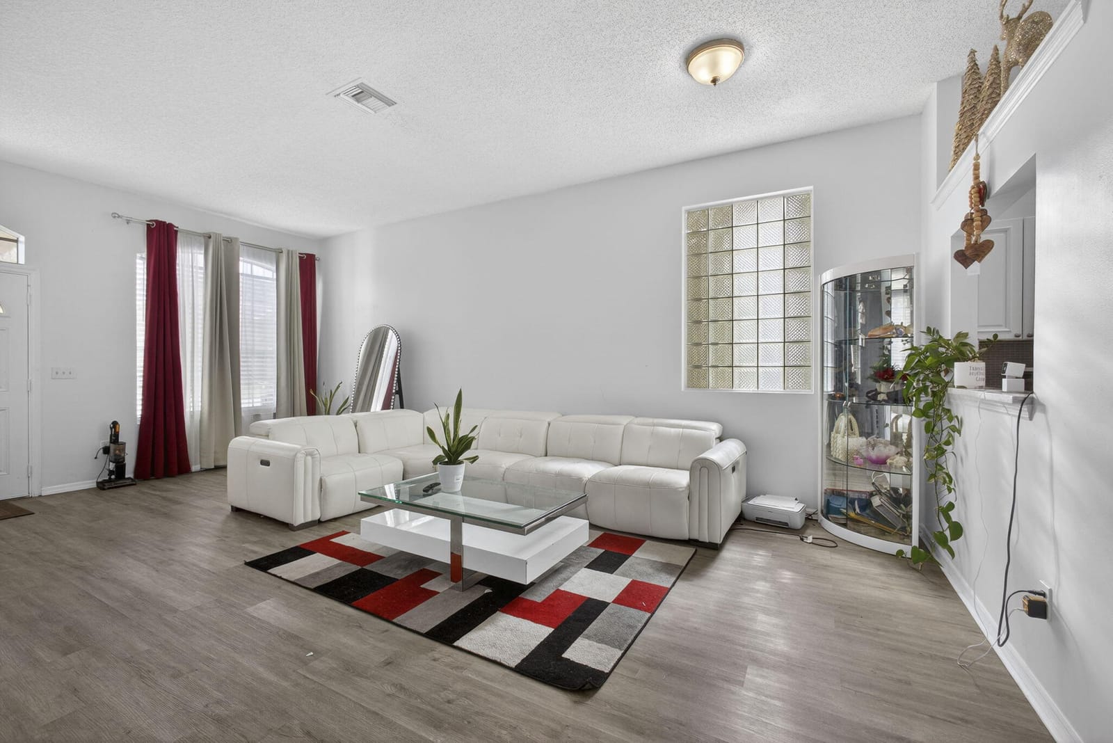 765 Lake Wellington Drive — photo 9