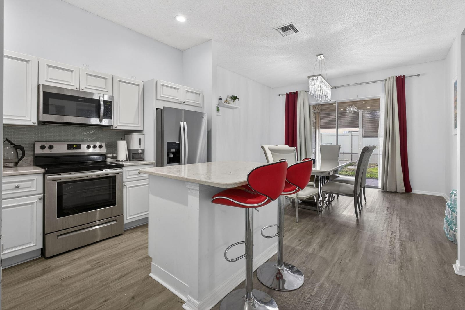 765 Lake Wellington Drive — photo 10