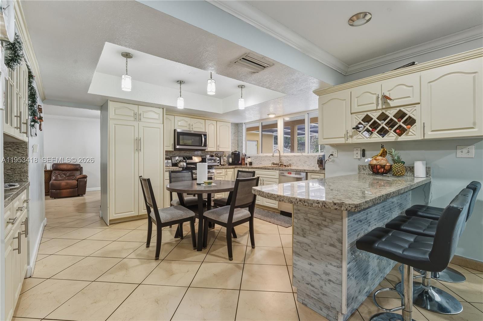 7630 Embassy Boulevard, Miramar, FL 33023 photo 8