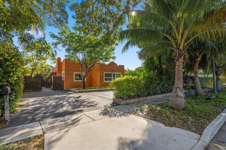6704 Garden Avenue — photo 2