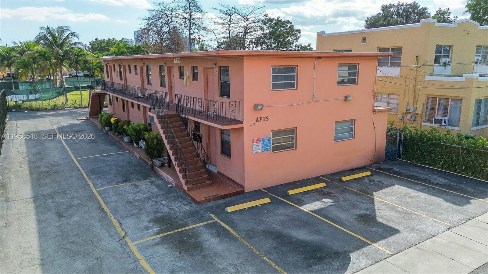 1716 NW 19th Street, Miami, FL 33125