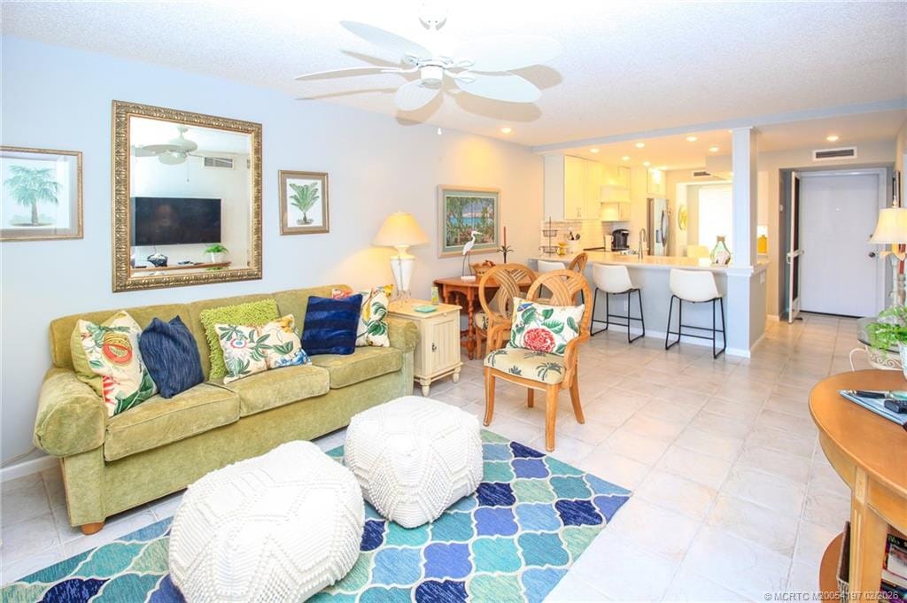 4720 NE Sandpebble Trace 203 — photo 10