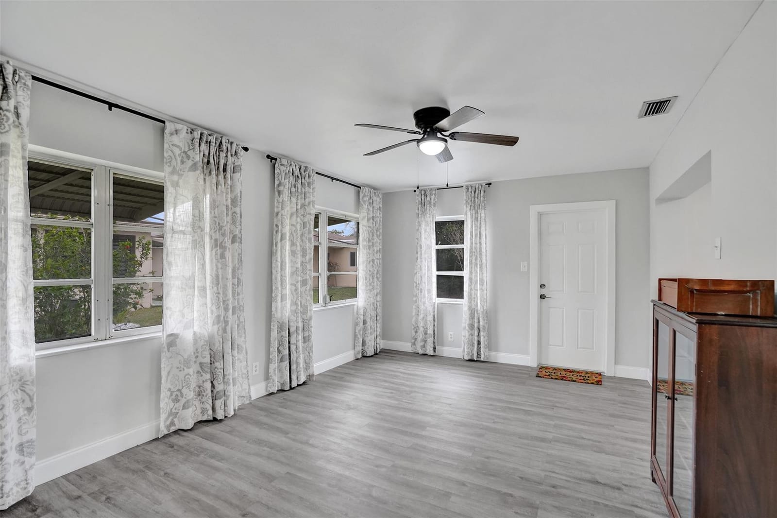 4953 NW 48 Avenue, Tamarac, FL 33319 photo 18
