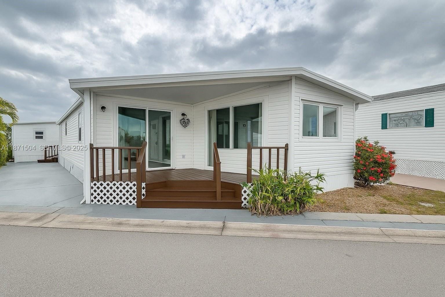 204 Flamingo Drive 1, Briny Breezes, FL 33435