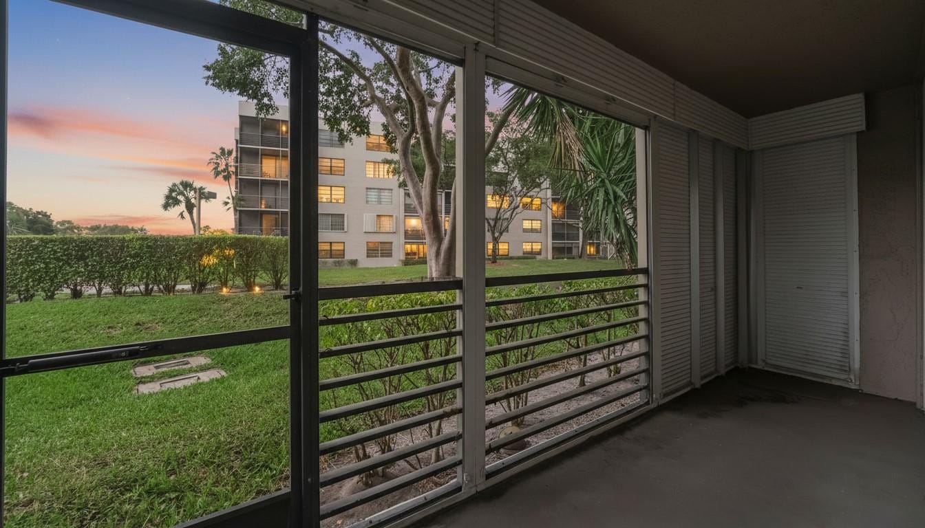 901 Colony Point Circle 123, Pembroke Pines, FL 33026 photo 4