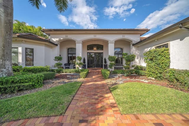 14931 SW 38th Street, Davie, FL 33331