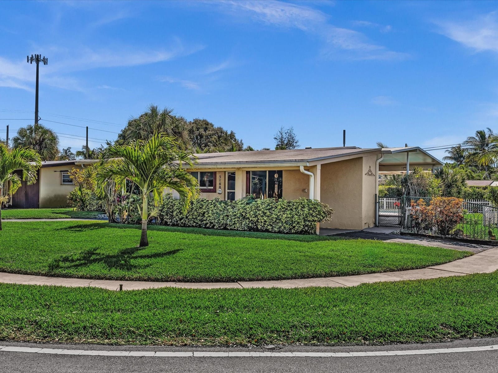 5180 SW 13th Street — photo 8