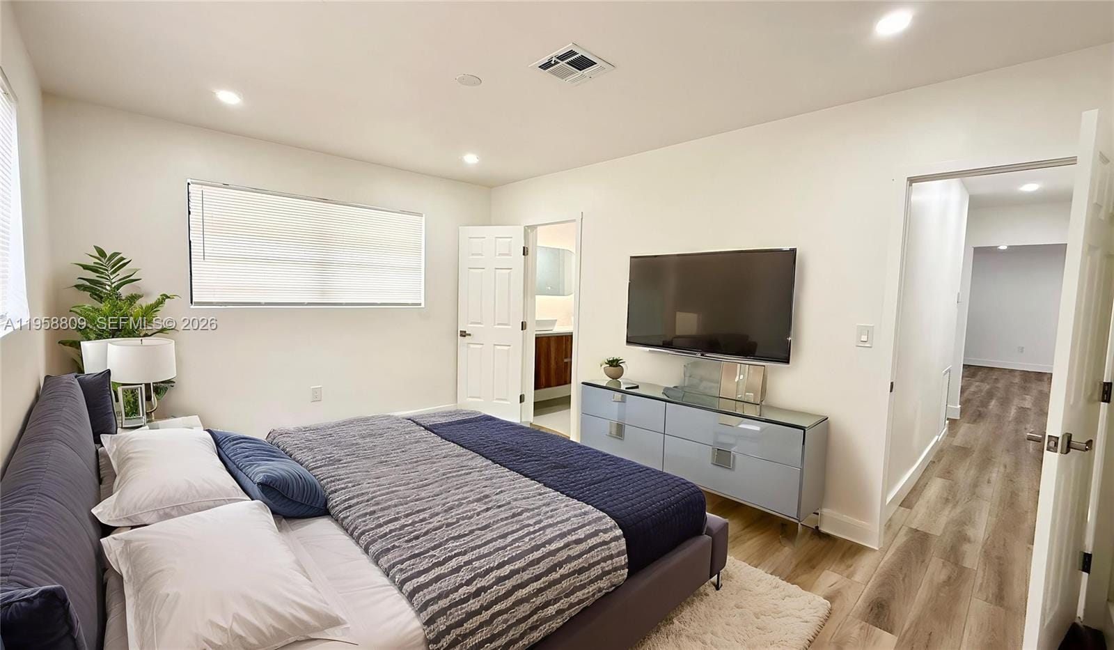 19732 NE 12th Place, Miami, FL 33179 photo 18