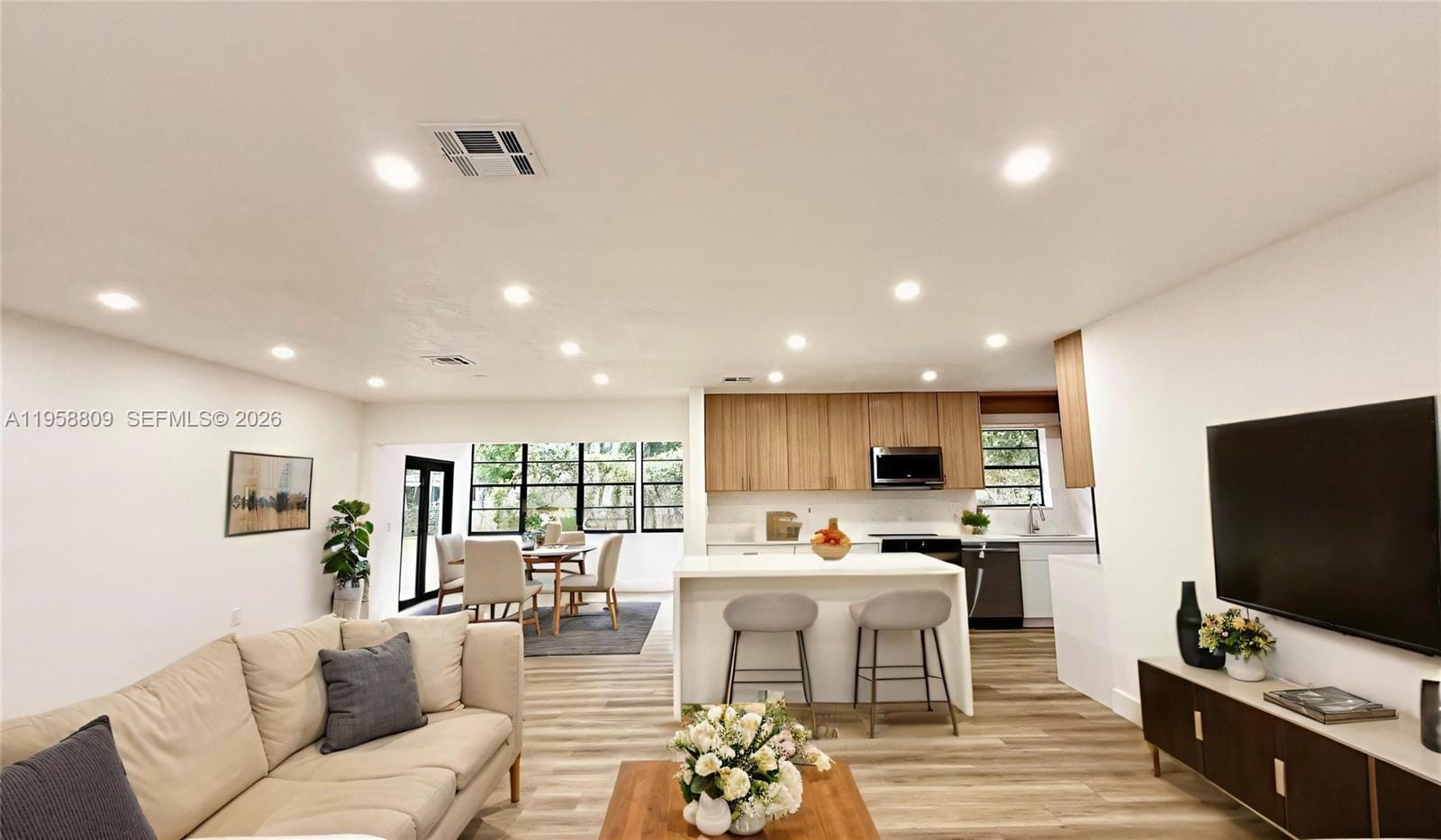19732 NE 12th Place — photo 5