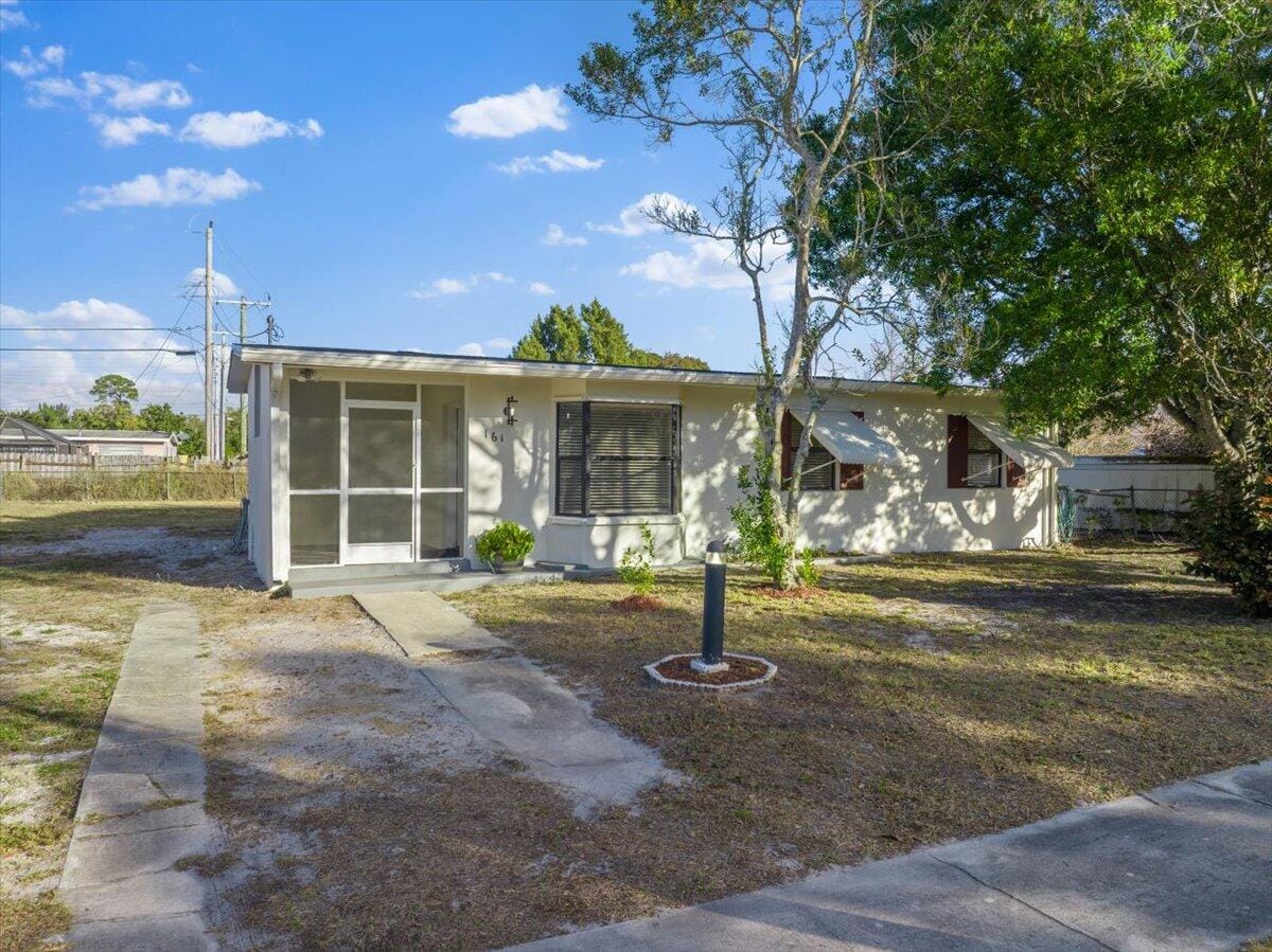 161 SE Celestia Court — photo 10