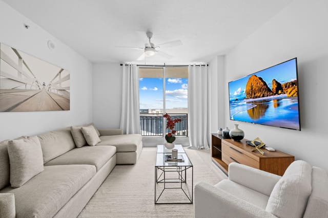 550 Okeechobee Boulevard 1614, sold in Cityplace South Tower Condo, West Palm Beach, FL