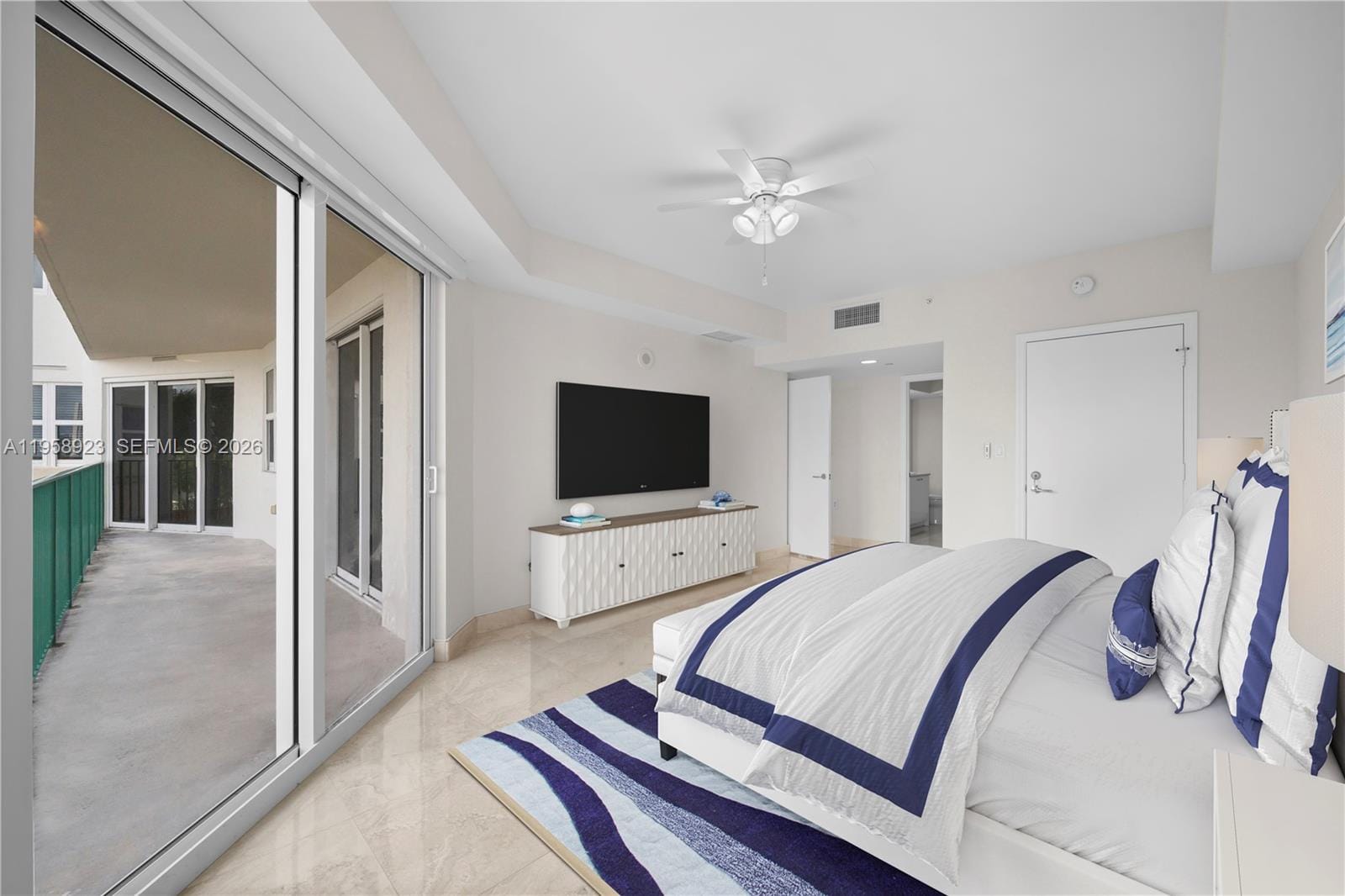 19900 E Country Club Drive 706, Aventura, FL 33180 photo 4