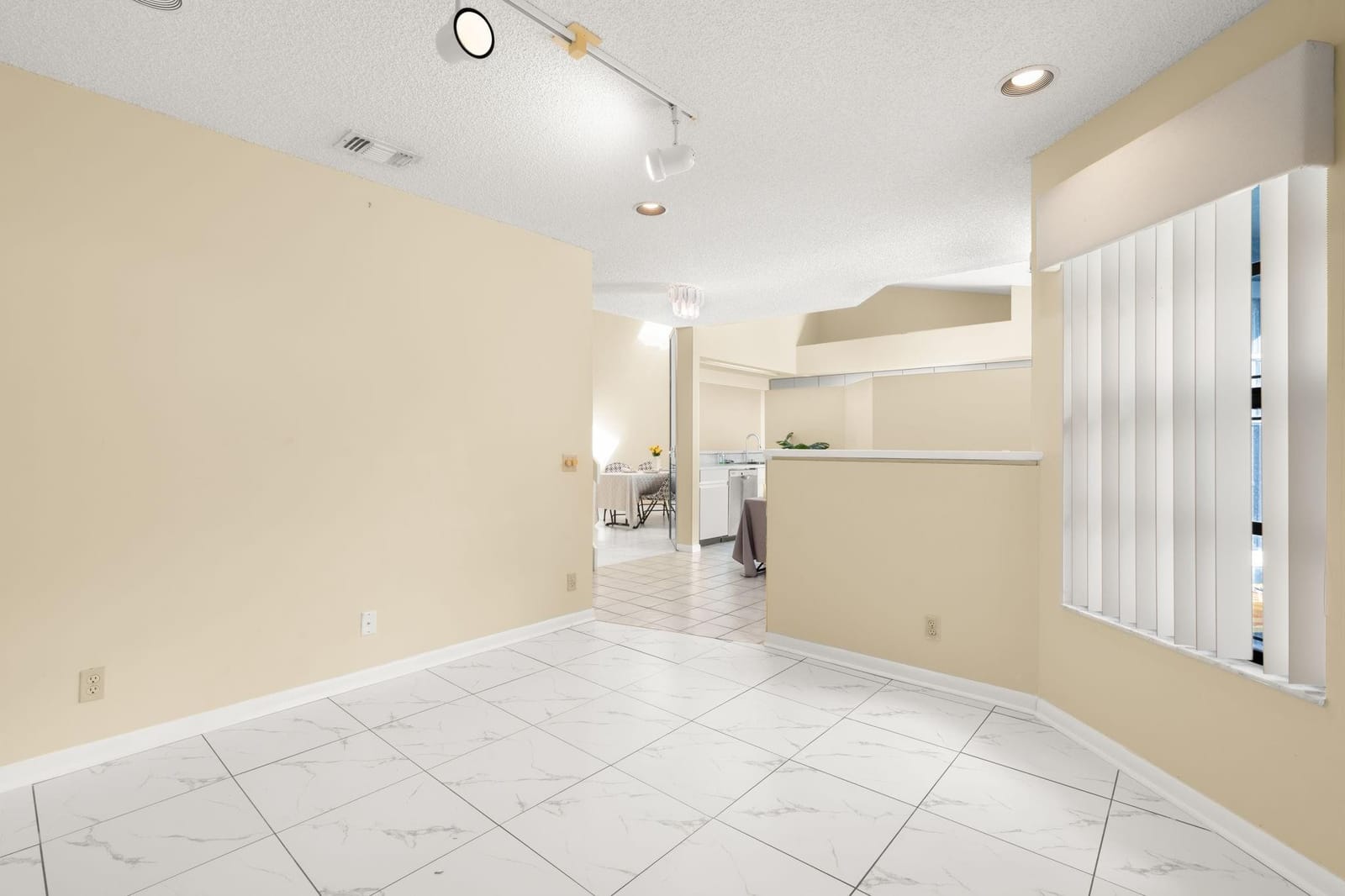 8371 Waterford Circle 8371, Tamarac, FL 33321 photo 18