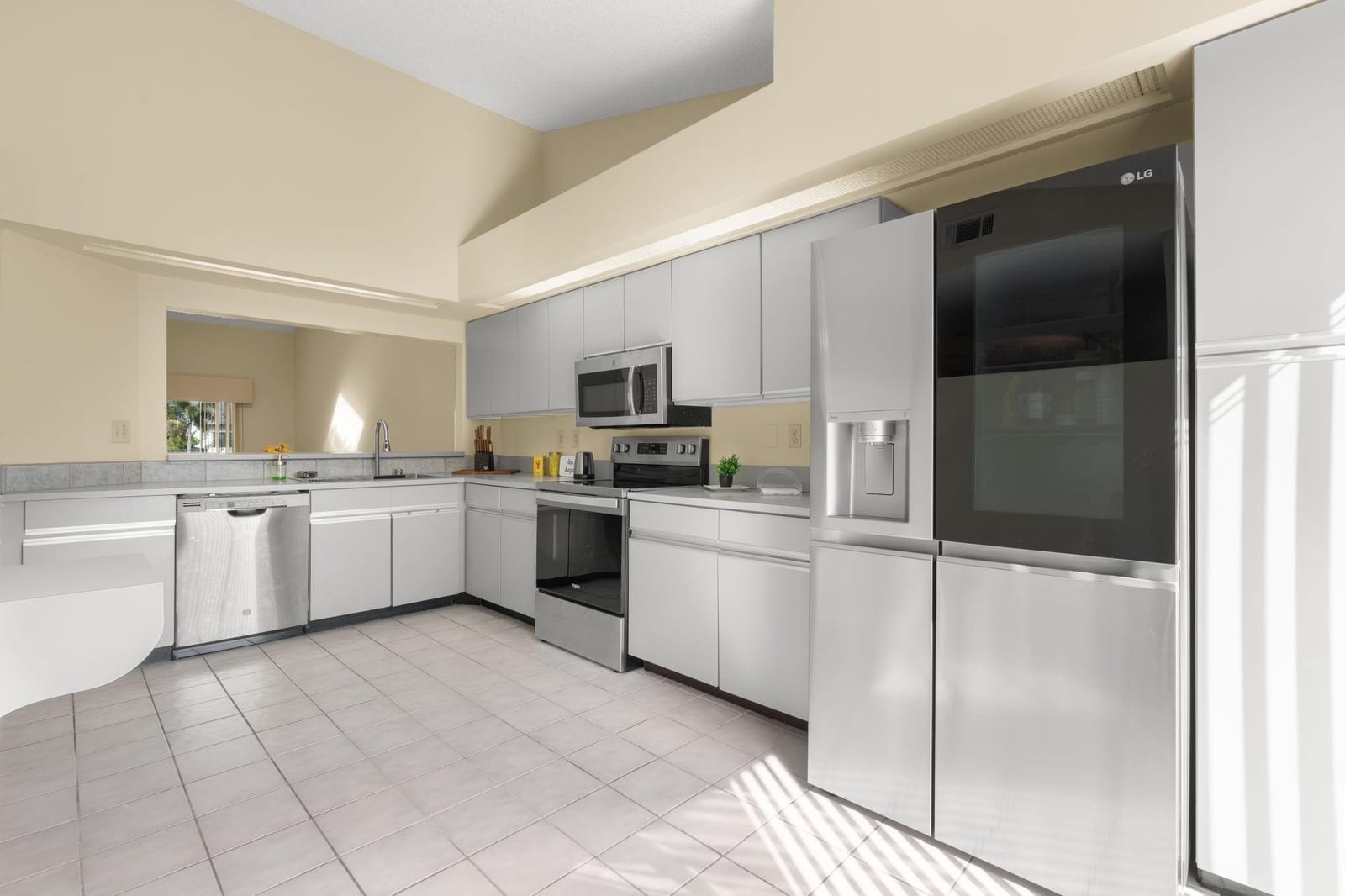 8371 Waterford Circle 8371, Tamarac, FL 33321 photo 22