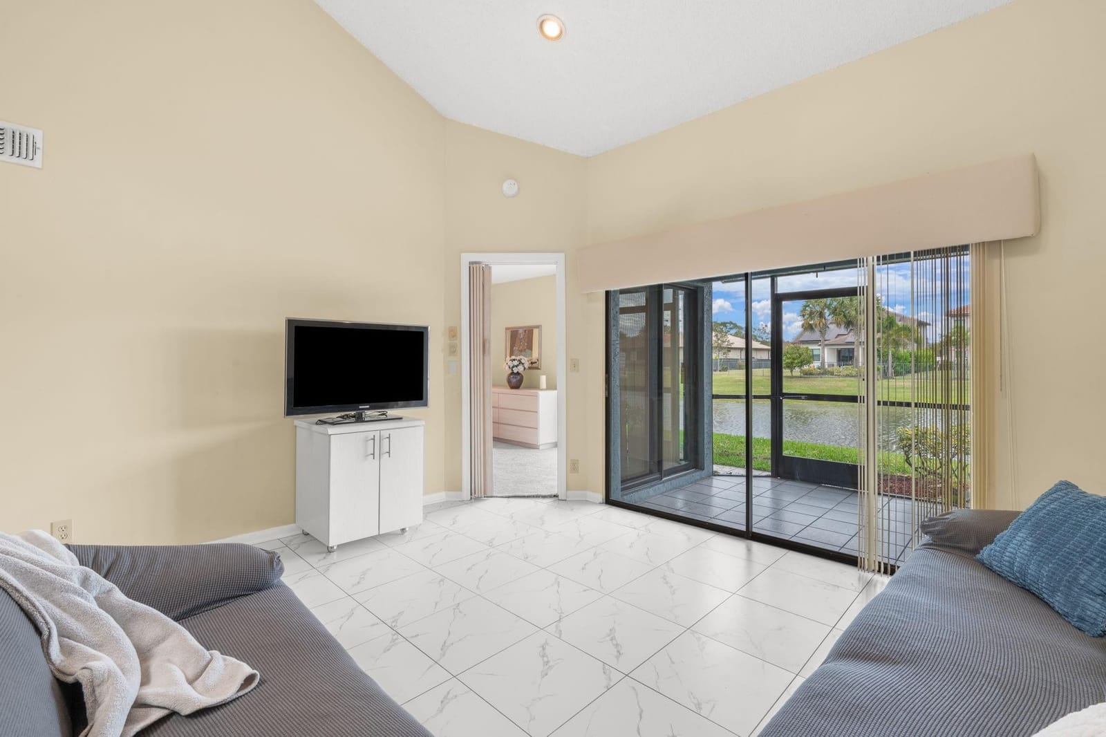 8371 Waterford Circle 8371, Tamarac, FL 33321 photo 23