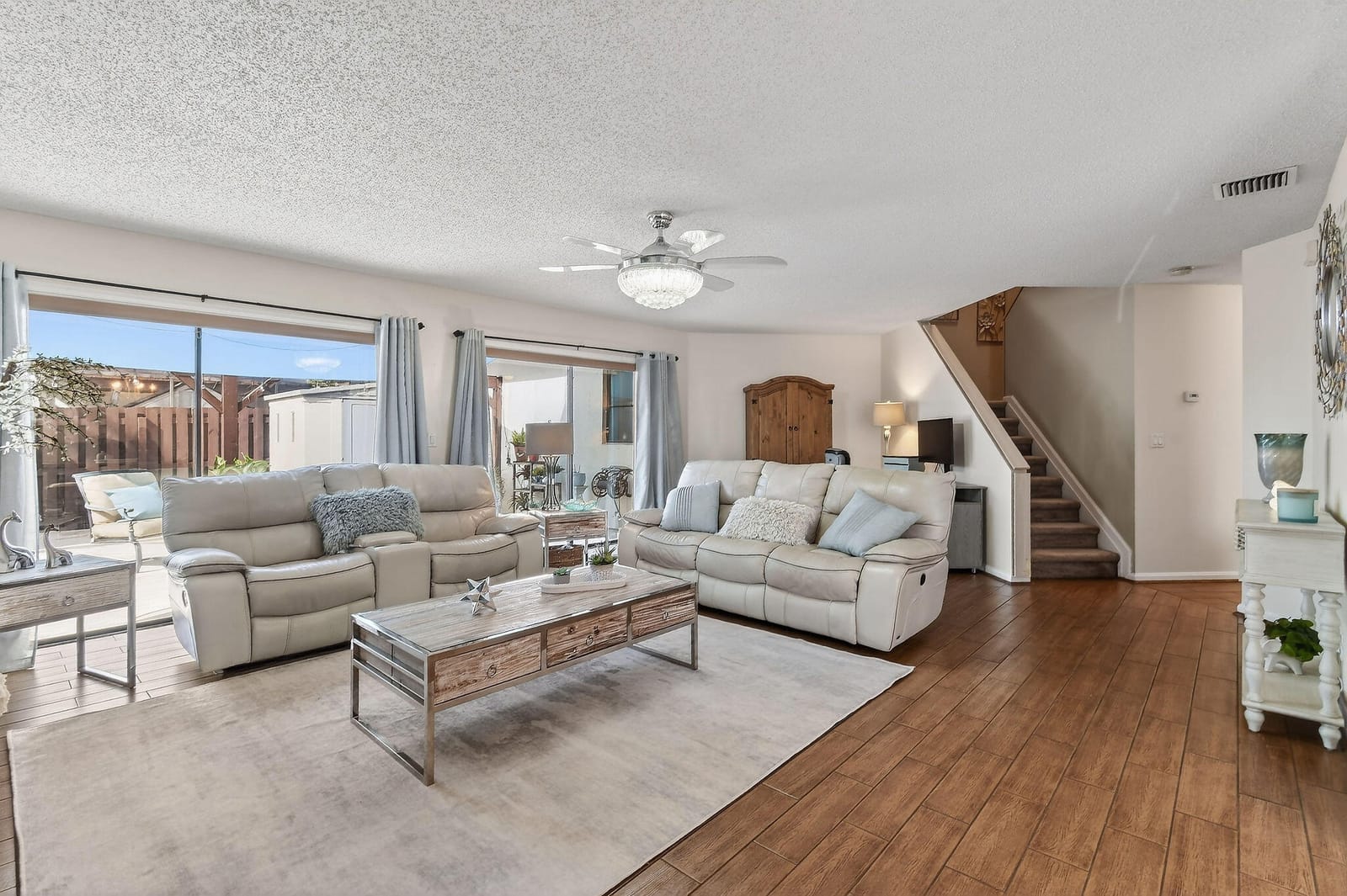 111 Weybridge Circle C — photo 2