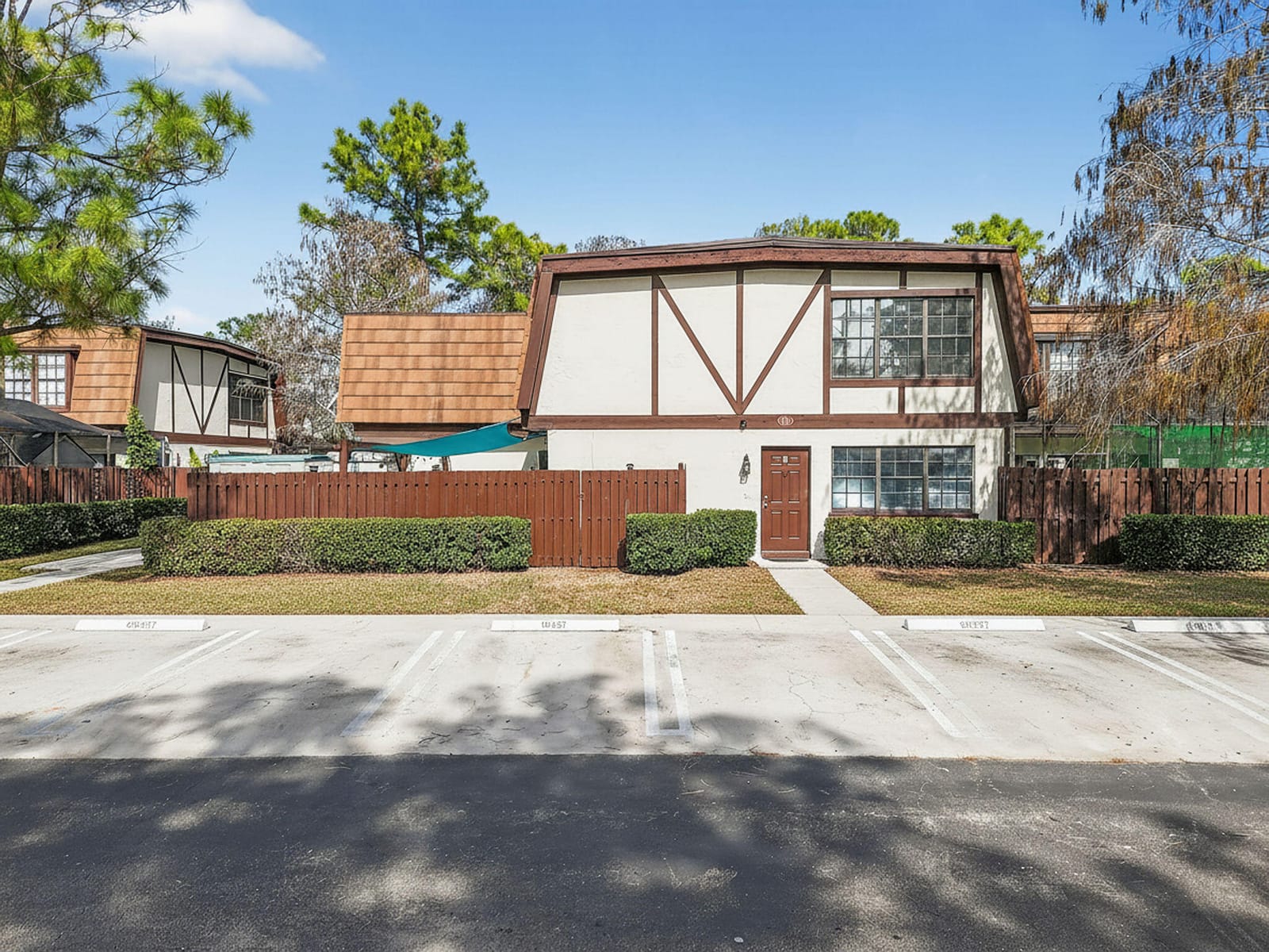 111 Weybridge Circle C — photo 12