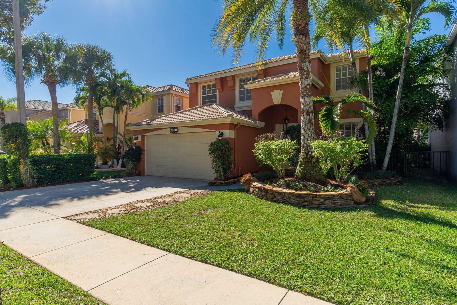 1321 Isleworth Court — photo 3
