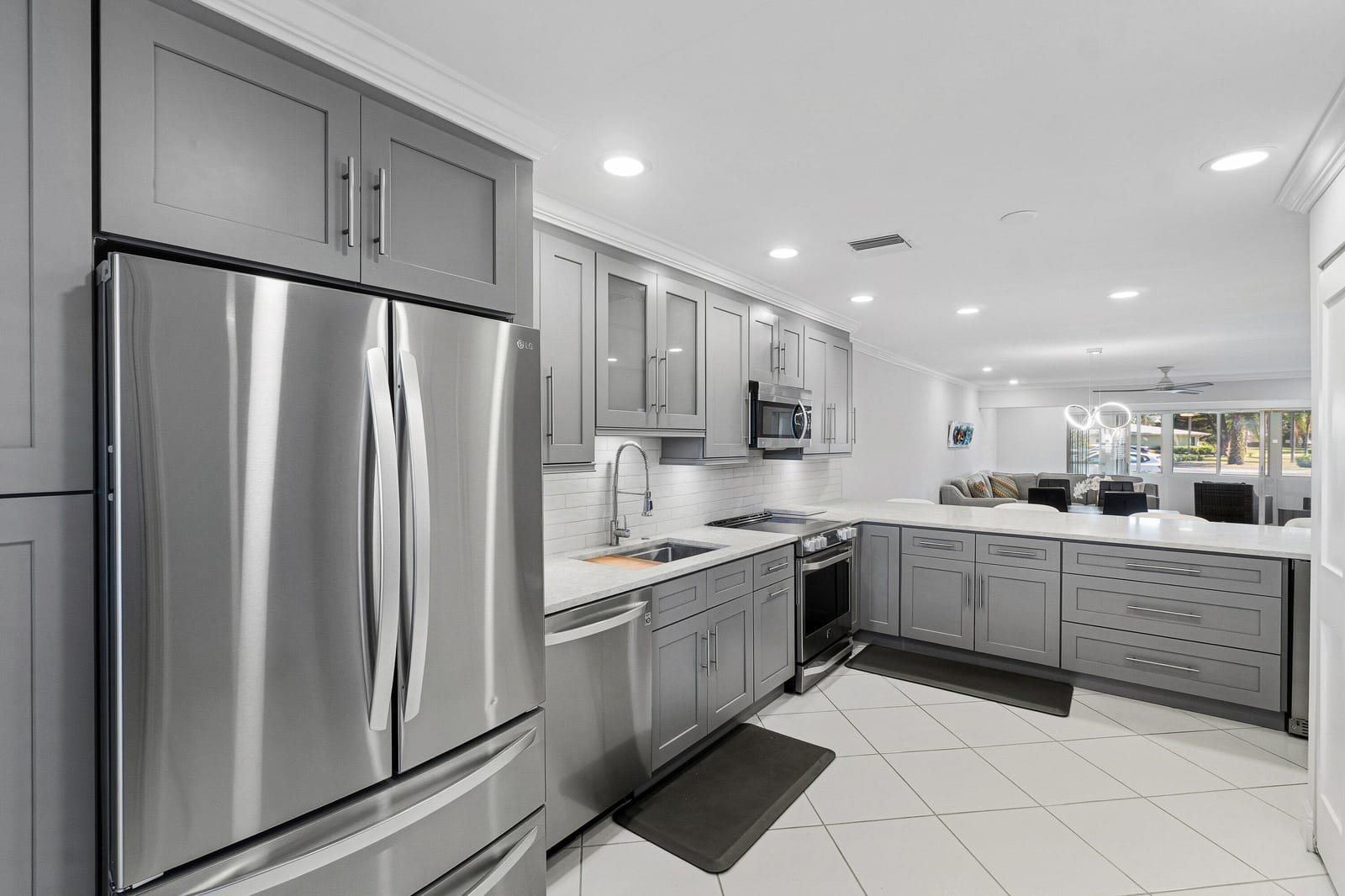 1321 NW 19th Terrace 104, Delray Beach, FL 33445 photo 4