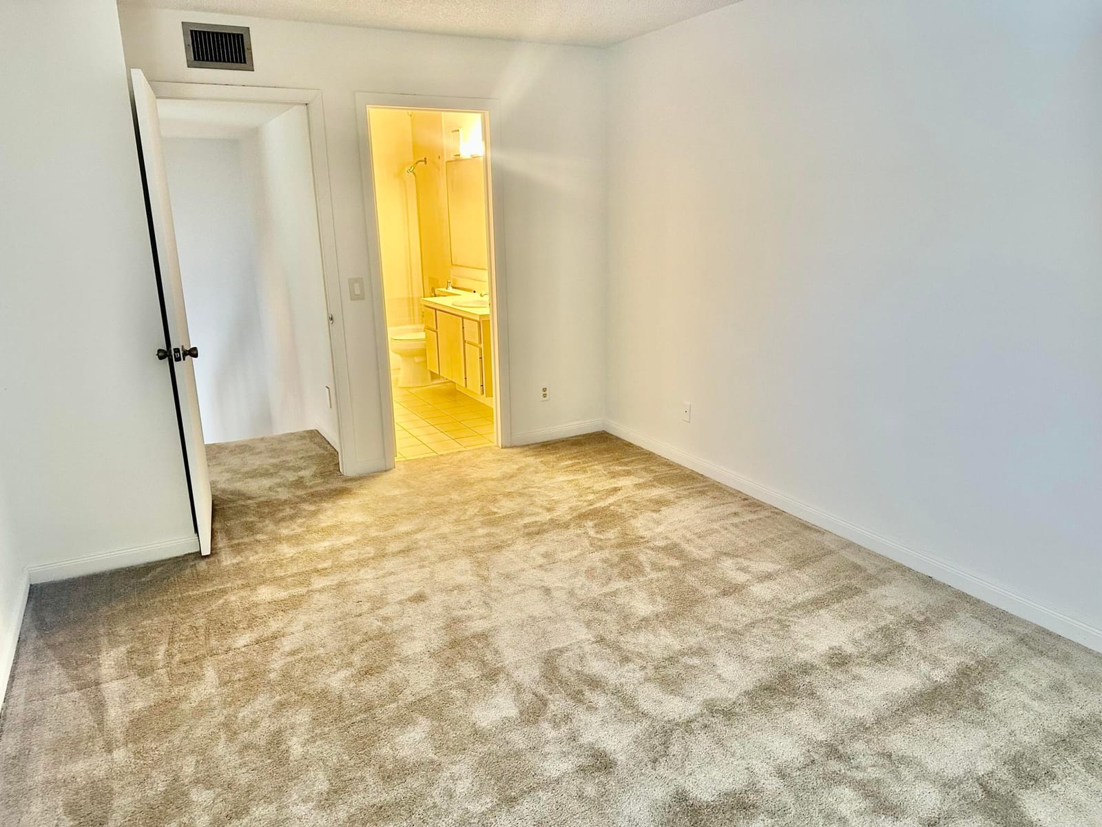 50 Essex Court D, Royal Palm Beach, FL 33411 photo 7