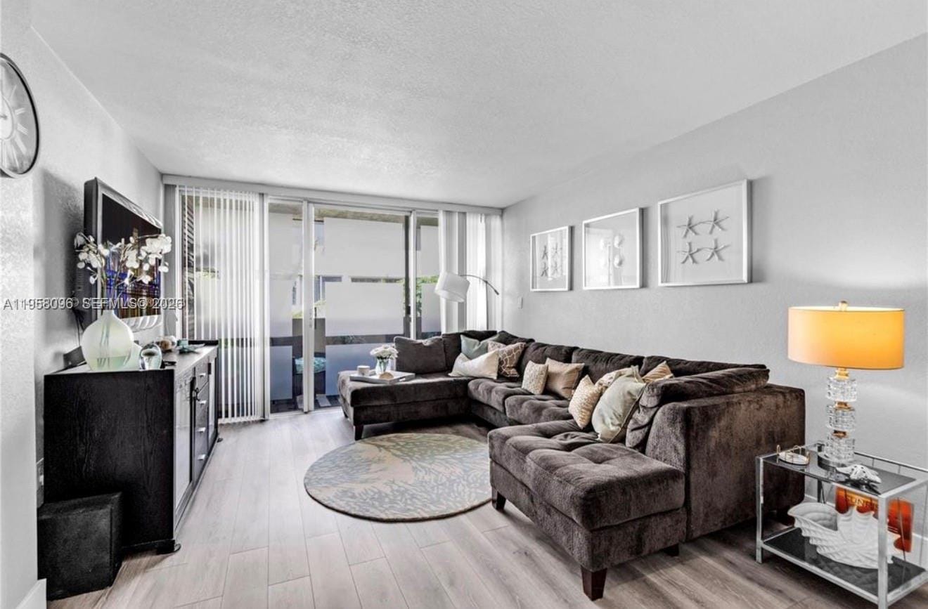 830 NW 87t Avenue 303 — photo 2