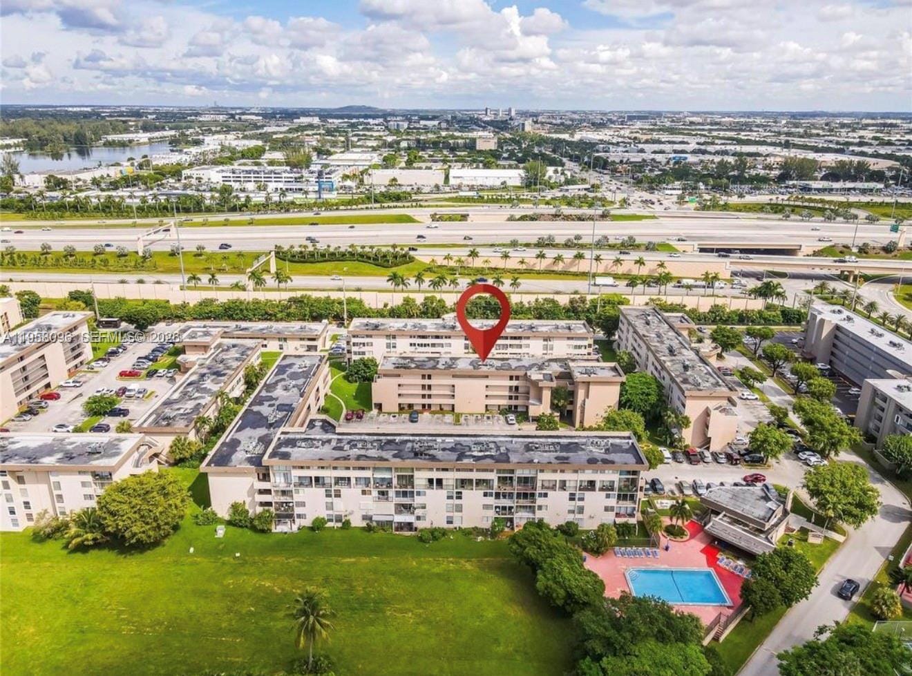 830 NW 87t Avenue 303, Miami, FL 33172 photo 16