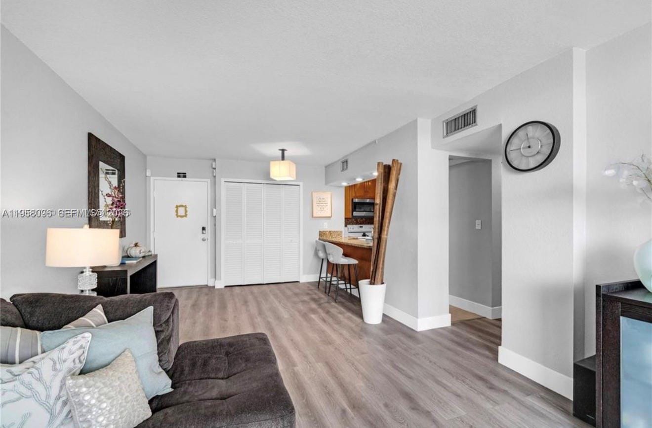 830 NW 87t Avenue 303 — photo 5
