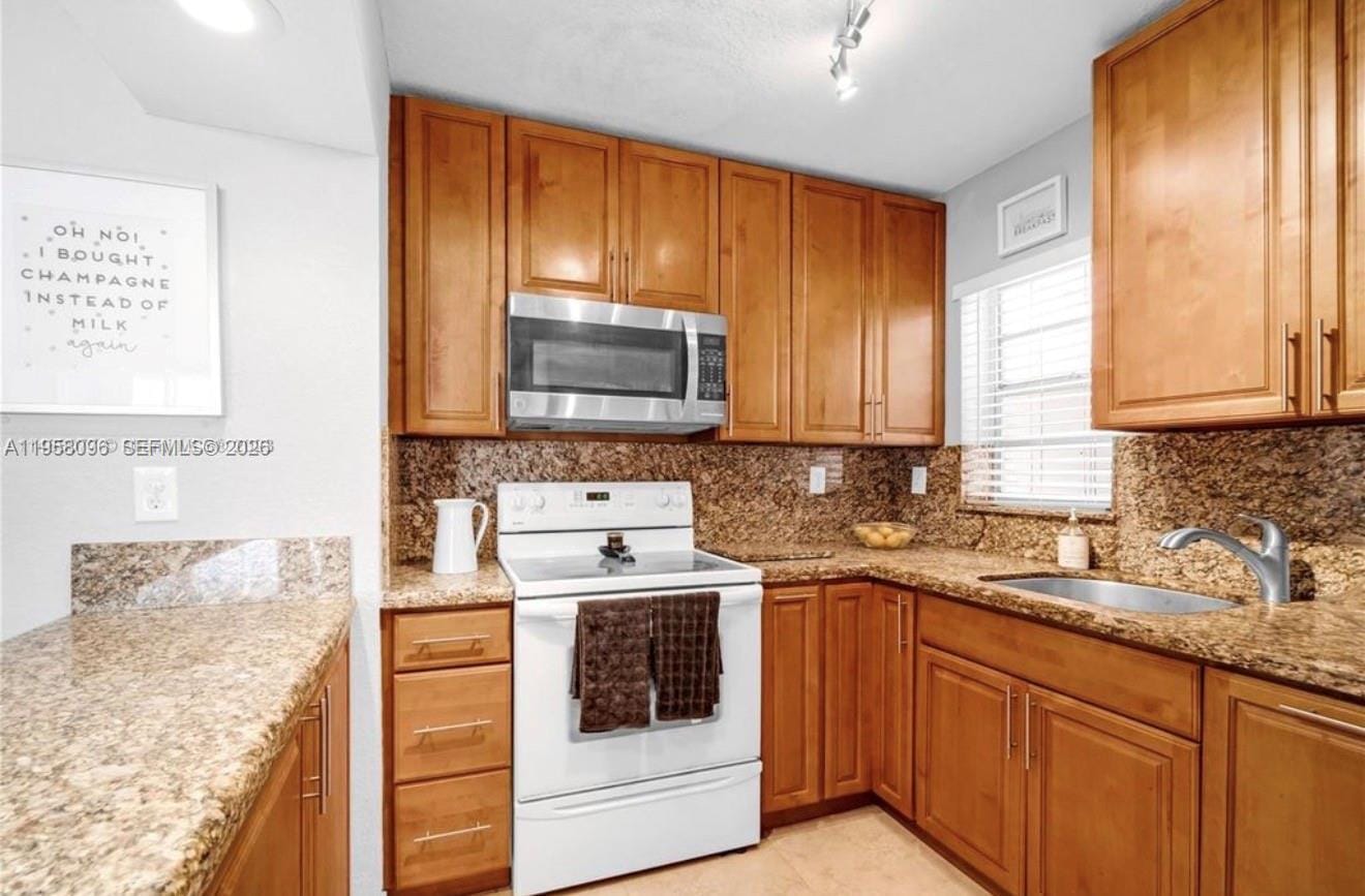 830 NW 87t Avenue 303 — photo 6