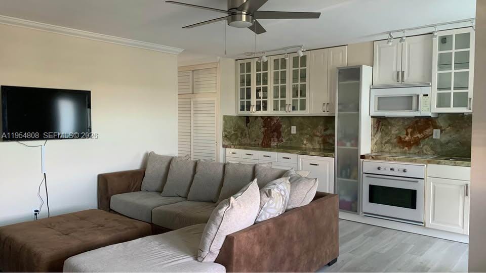 1850 S Ocean Drive 305 — photo 5