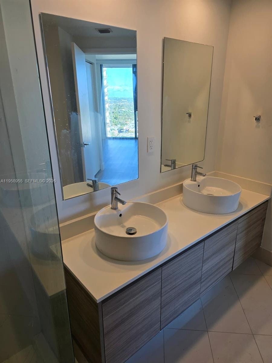 121 NE 34th Street 2816, Miami, FL 33137 photo 20