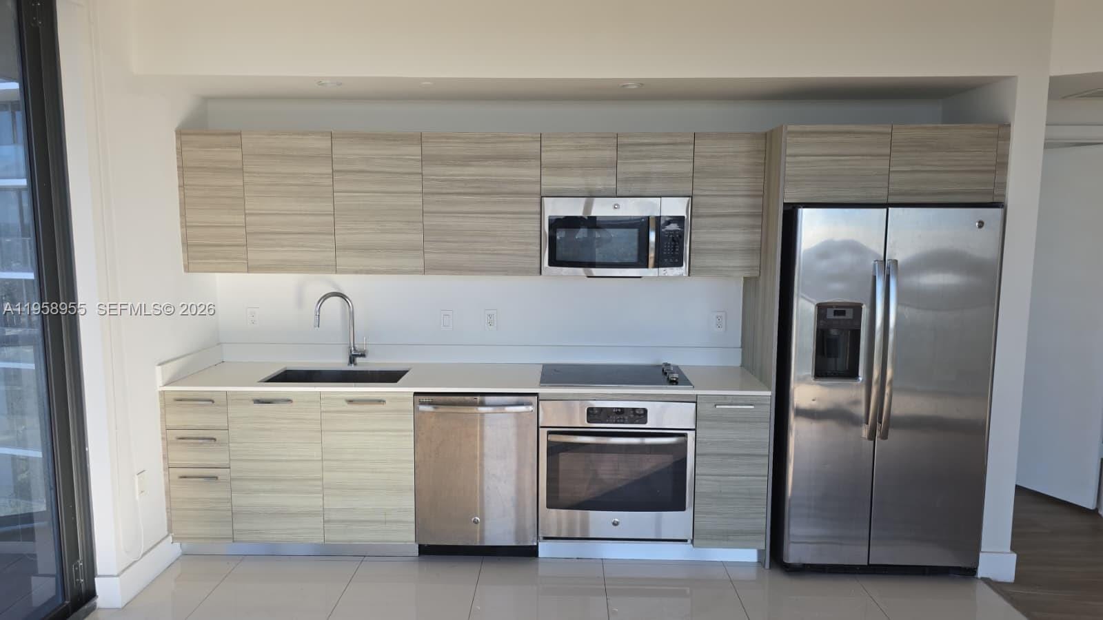 121 NE 34th Street 2816, Miami, FL 33137 photo 10