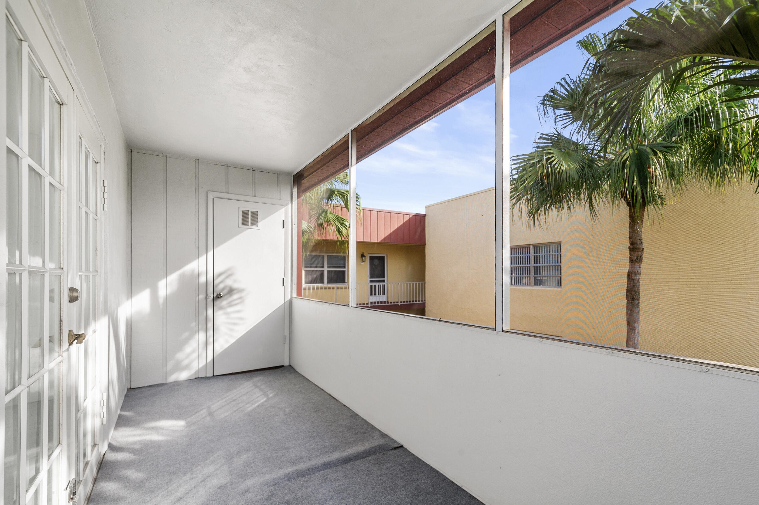 605 Flanders M, Delray Beach, FL 33484 photo 20