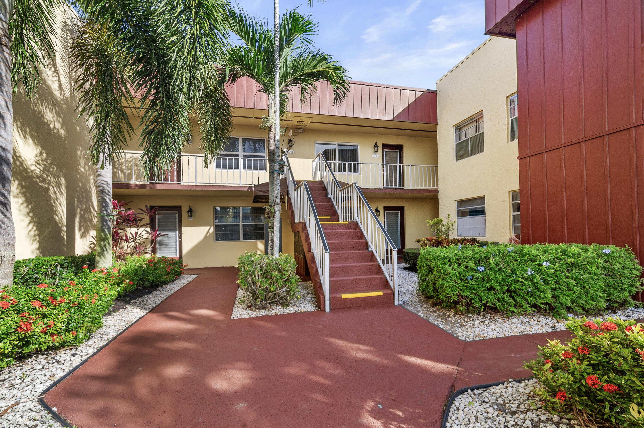 605 Flanders M, Delray Beach, FL 33484 photo 23