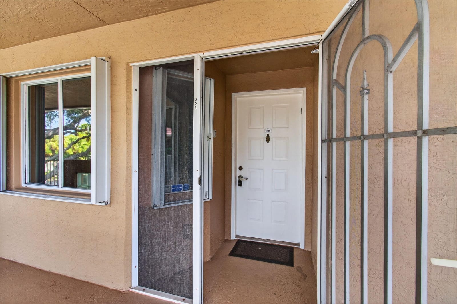 5876 Regal Glen Drive 203, Boynton Beach, FL 33437 photo 3