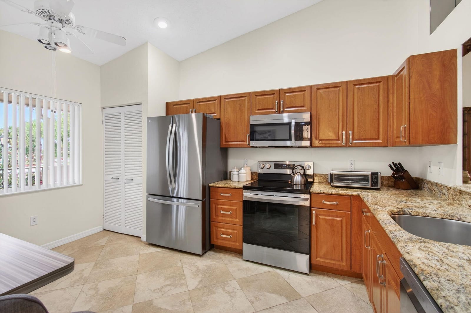 5876 Regal Glen Drive 203, Boynton Beach, FL 33437 photo 24